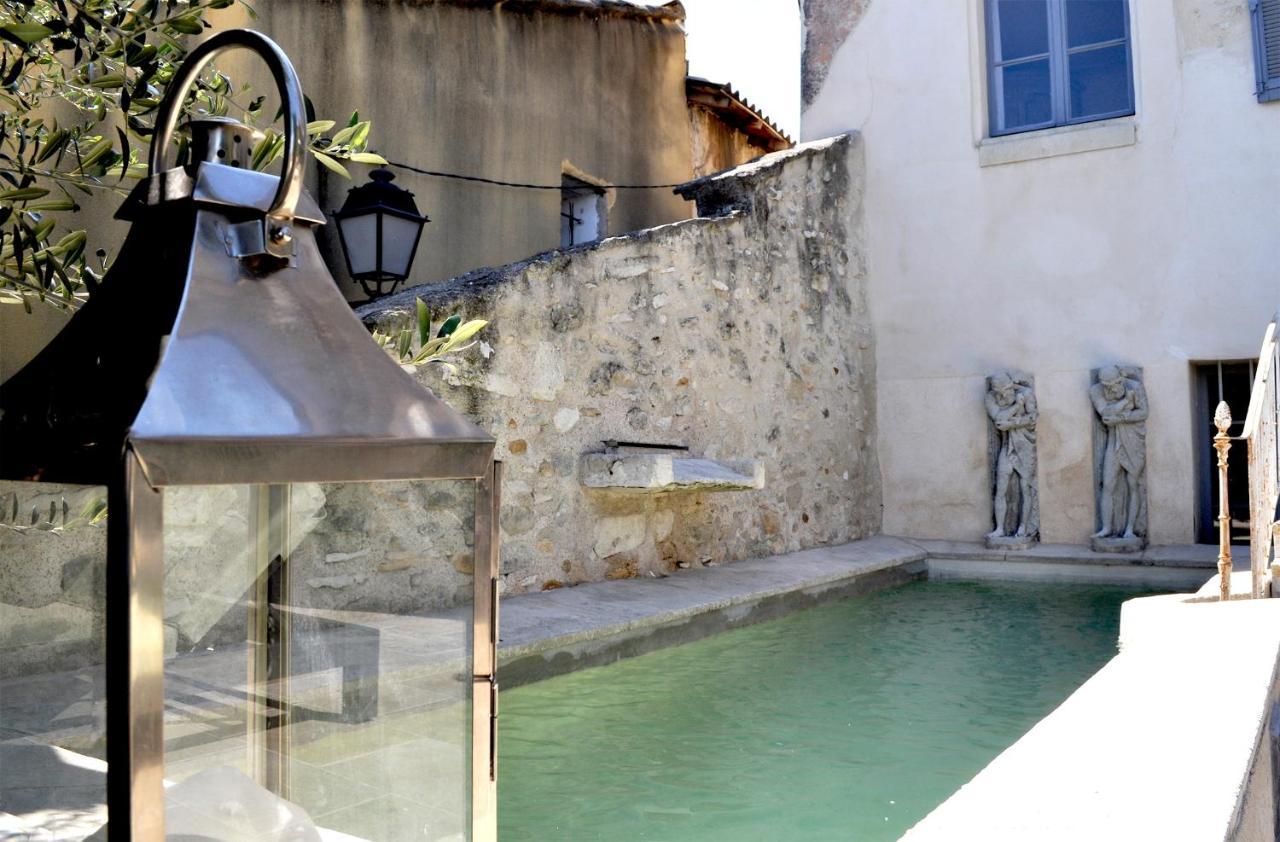 Le Petit Chateau Châteauneuf-de-Gadagne Екстериор снимка