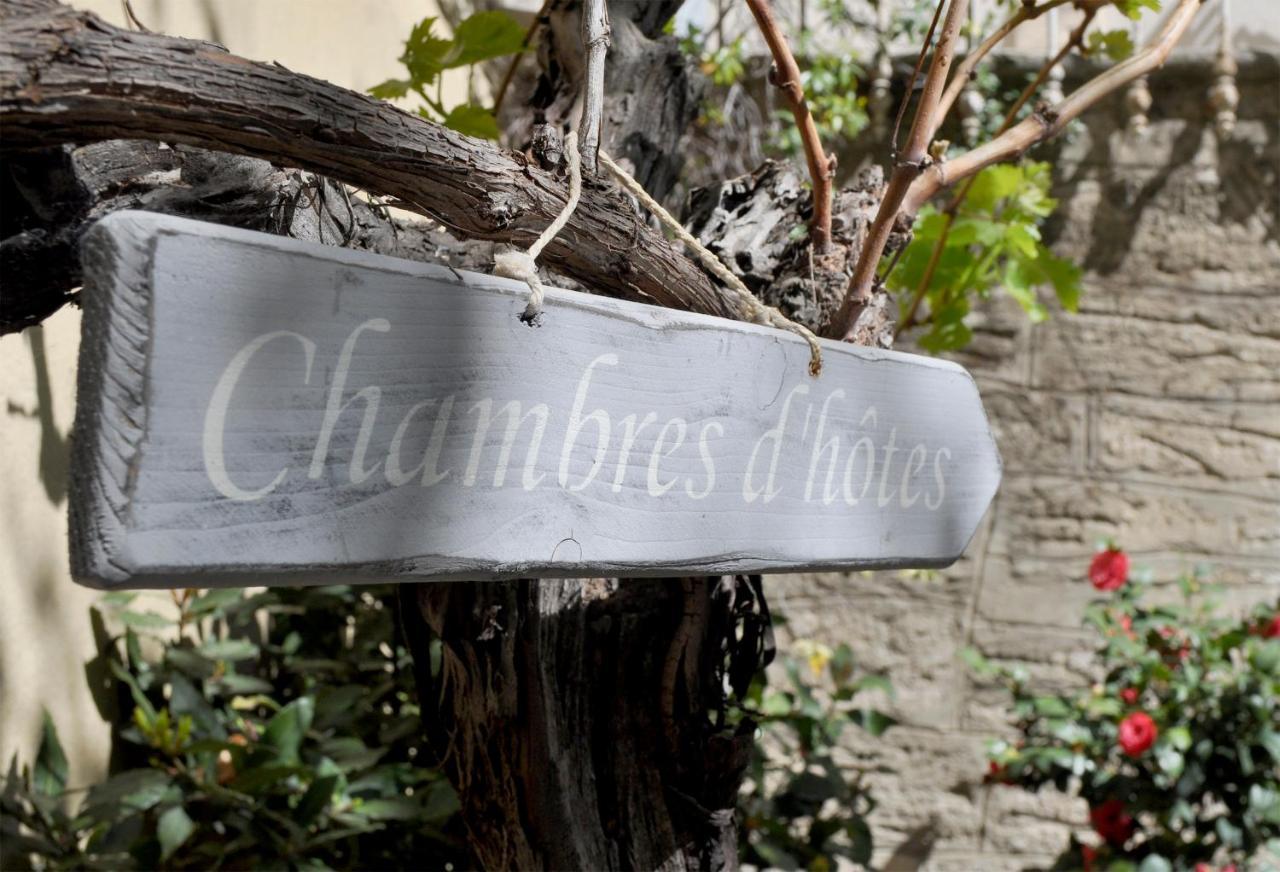 Le Petit Chateau Châteauneuf-de-Gadagne Екстериор снимка