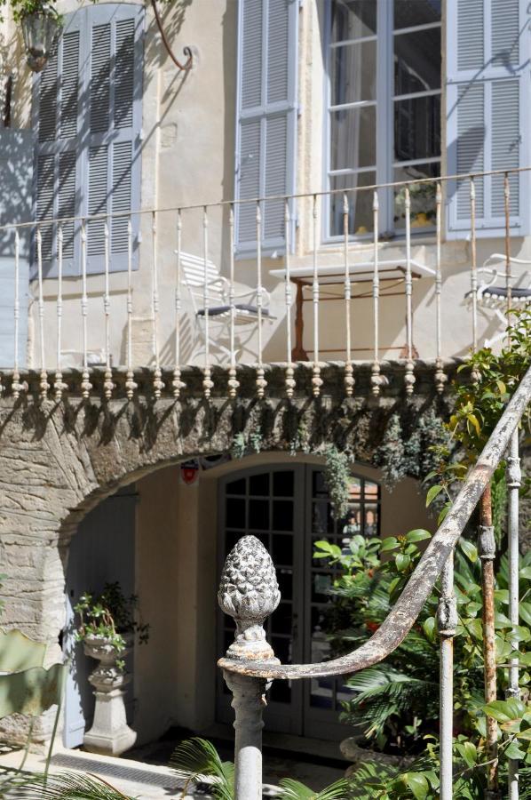 Le Petit Chateau Châteauneuf-de-Gadagne Екстериор снимка